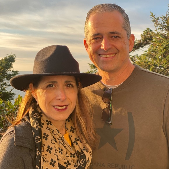 Meet your Posher, Angela - Picture 2 of 2